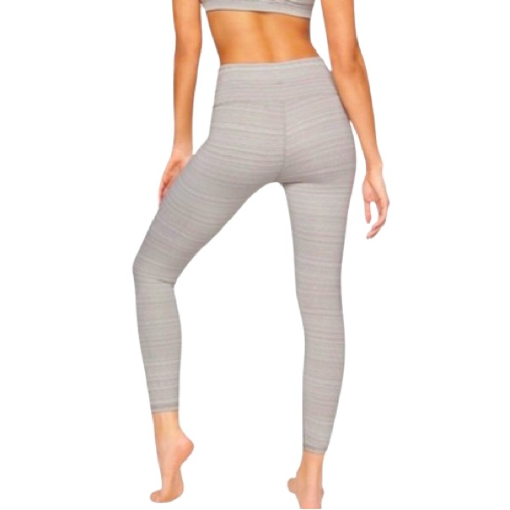 Athleta High Rise Jacquard Chaturanga Tight Grey White Size M EUC - Picture 2 of 5